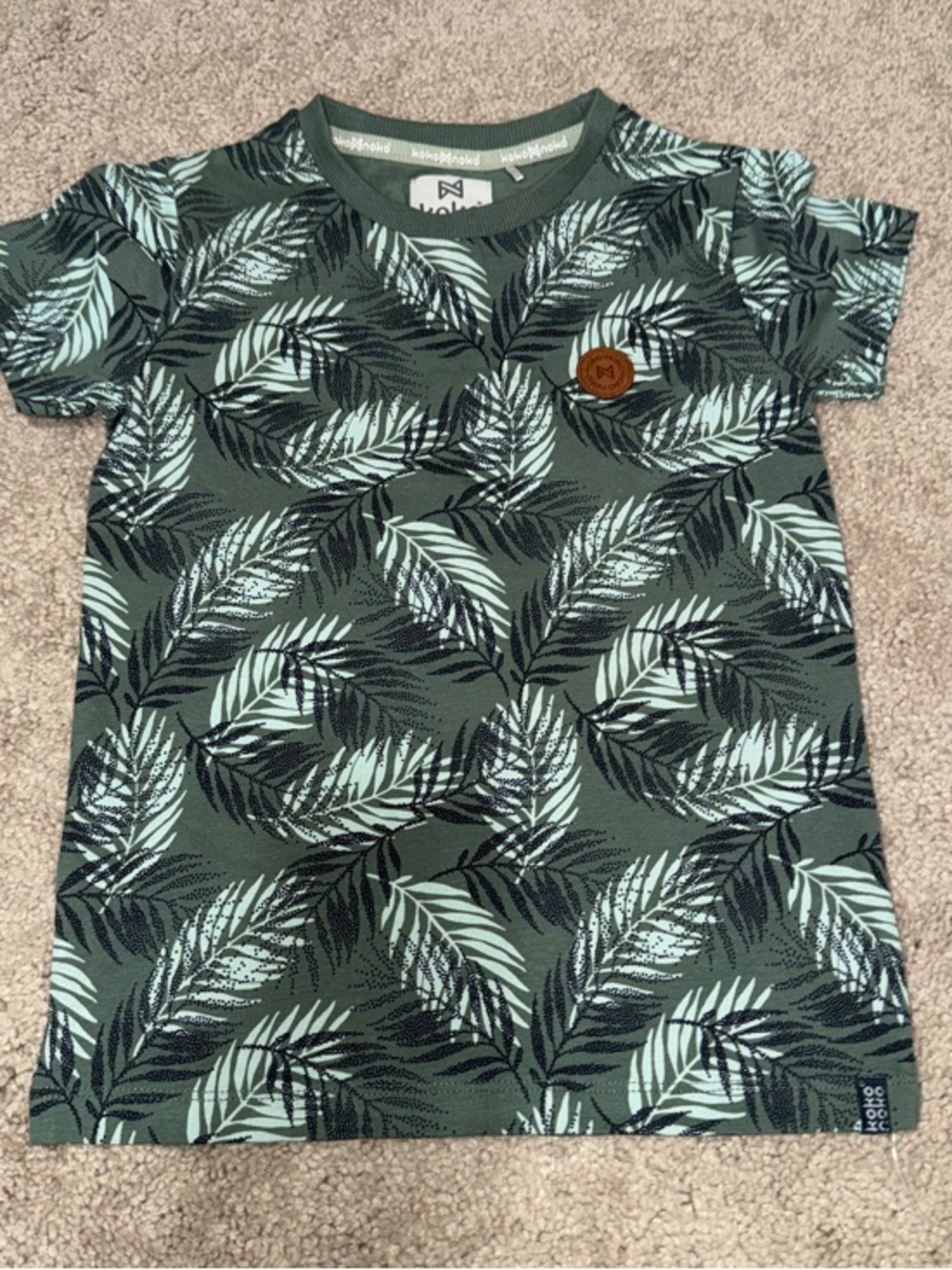NWOT Green Palm-Print Short Sleeve Tee